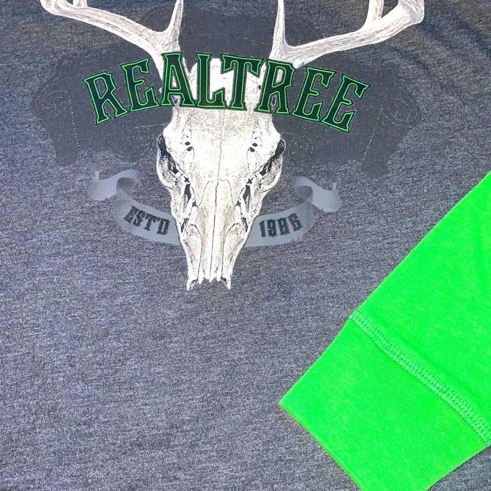 Realtree Shirt - Picture 4 of 4